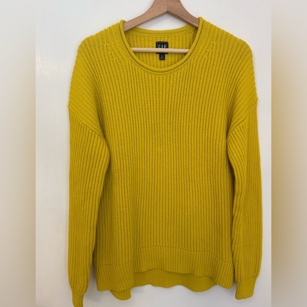 GAP Women's Yellow Crewneck Sweater